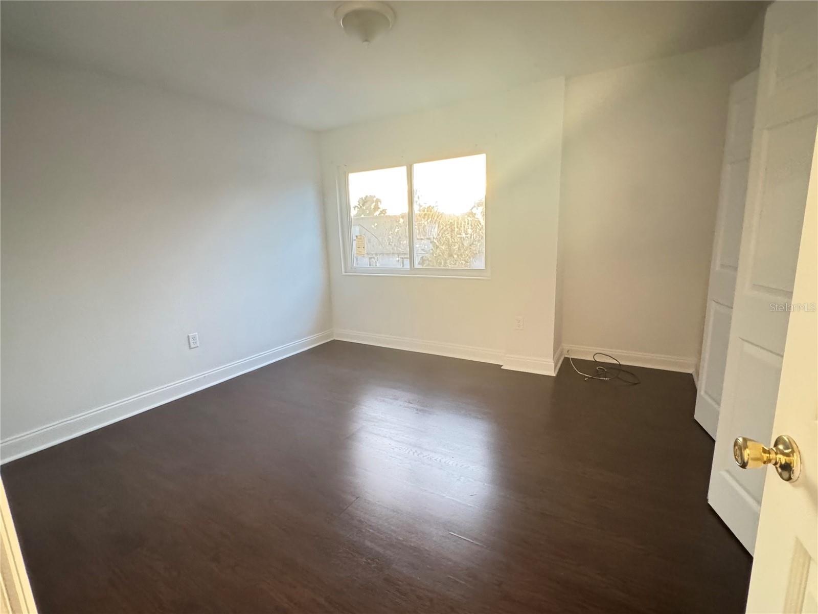 Image 18 of 19 For 1930 Conway Road 2