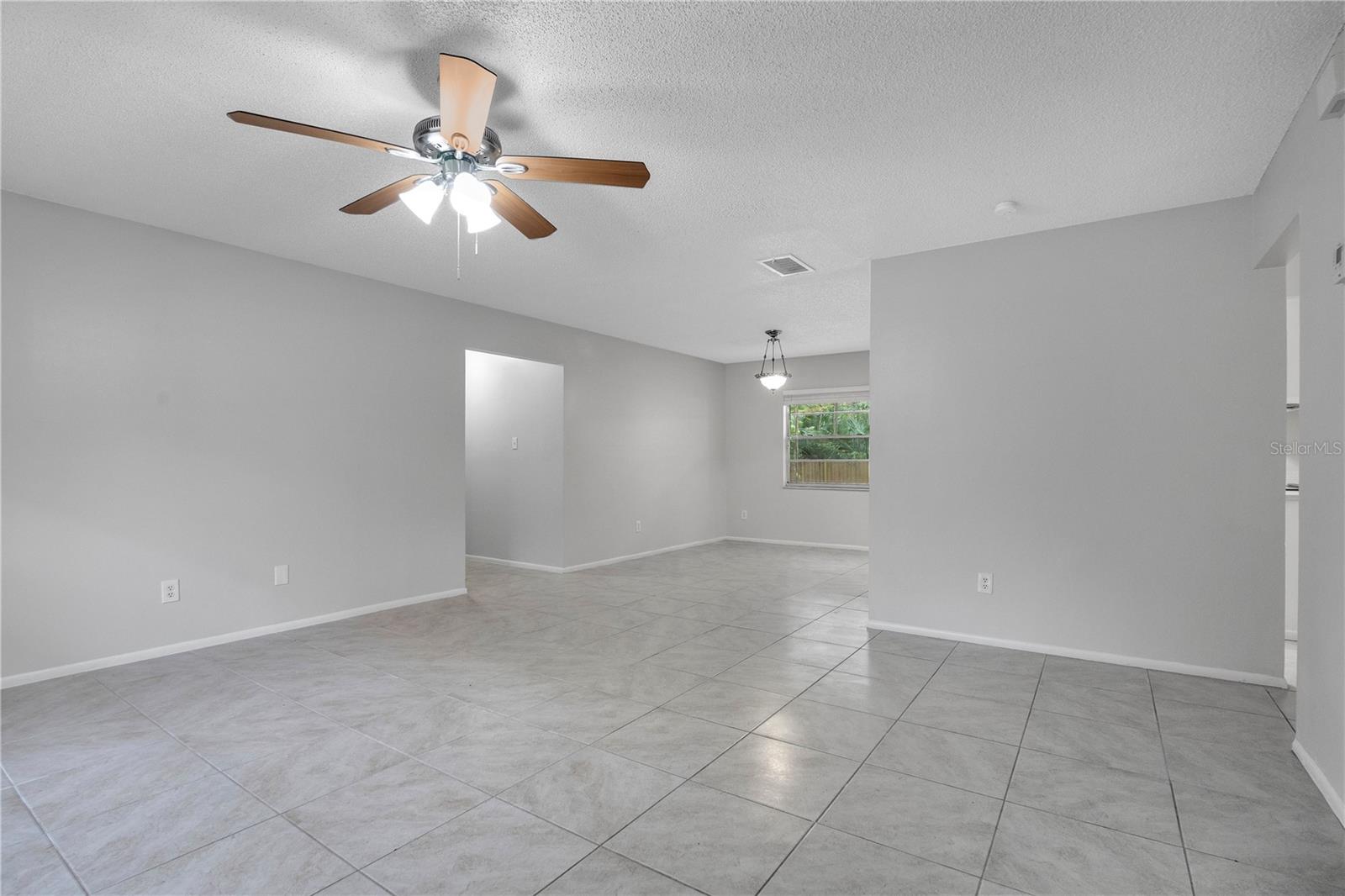 Image 11 of 28 For 709 Sailfish Road