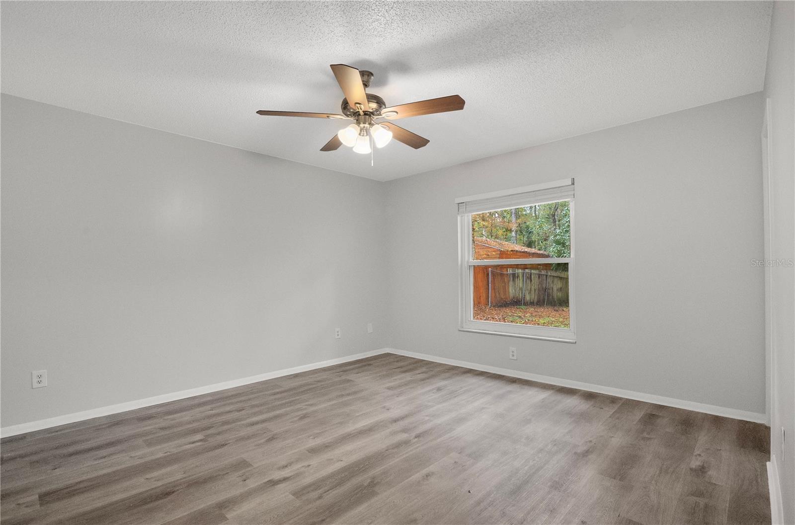 Image 16 of 28 For 709 Sailfish Road