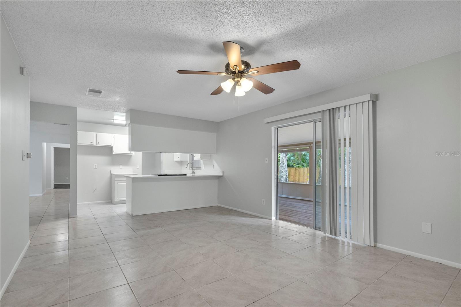 Image 4 of 28 For 709 Sailfish Road