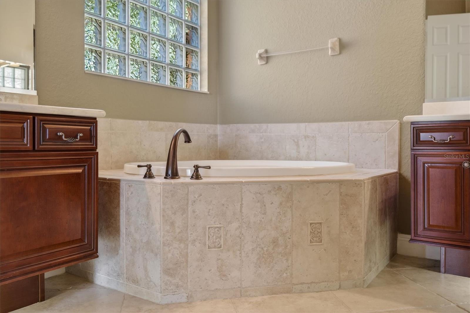 Image 44 of 77 For 1447 Caring Court