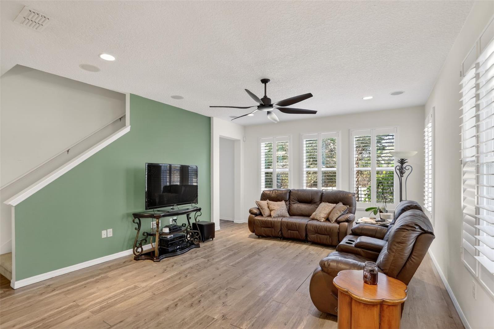 Image 12 of 26 For 4473 Berry Oak Drive