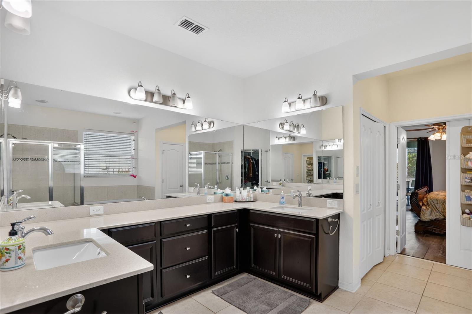 Image 15 of 26 For 4473 Berry Oak Drive