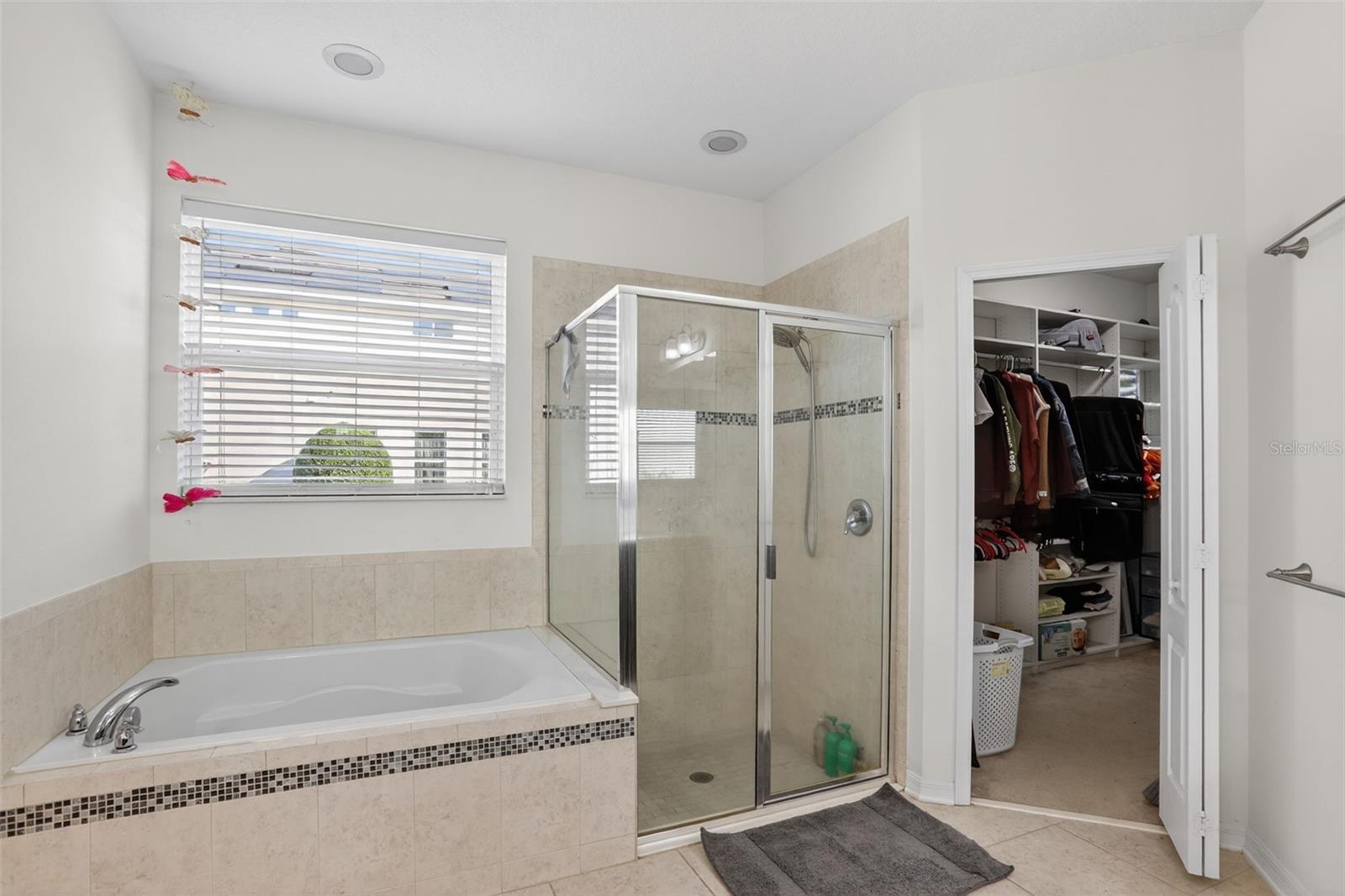 Image 16 of 26 For 4473 Berry Oak Drive