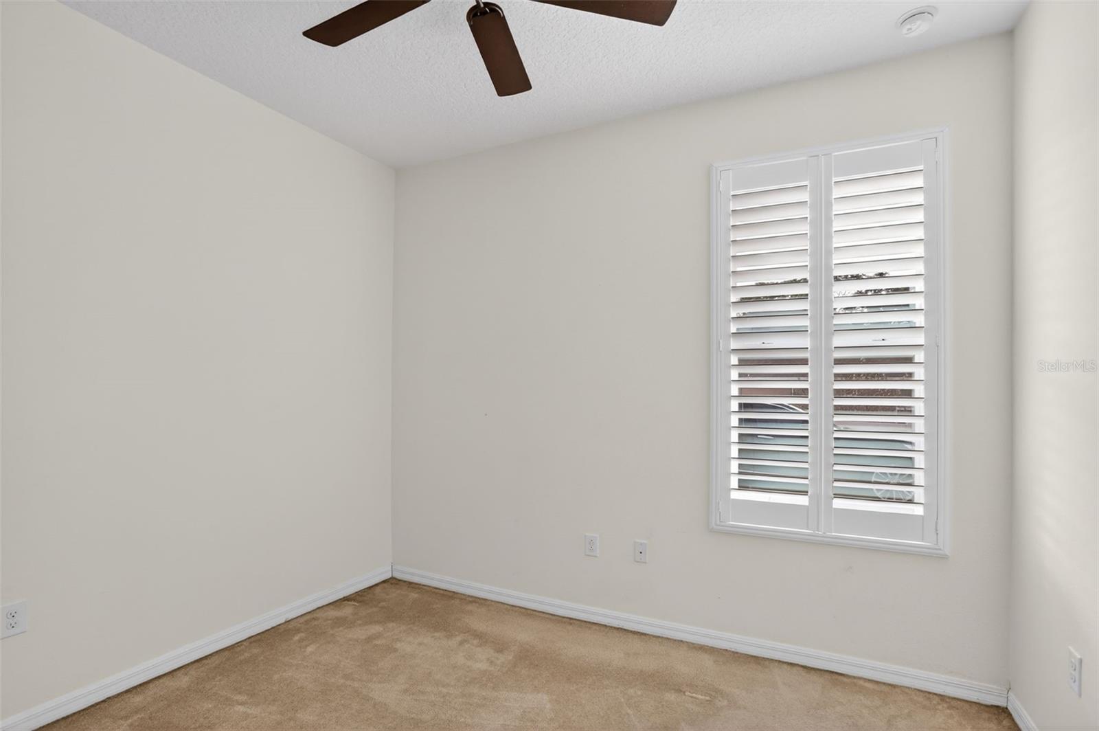 Image 19 of 26 For 4473 Berry Oak Drive