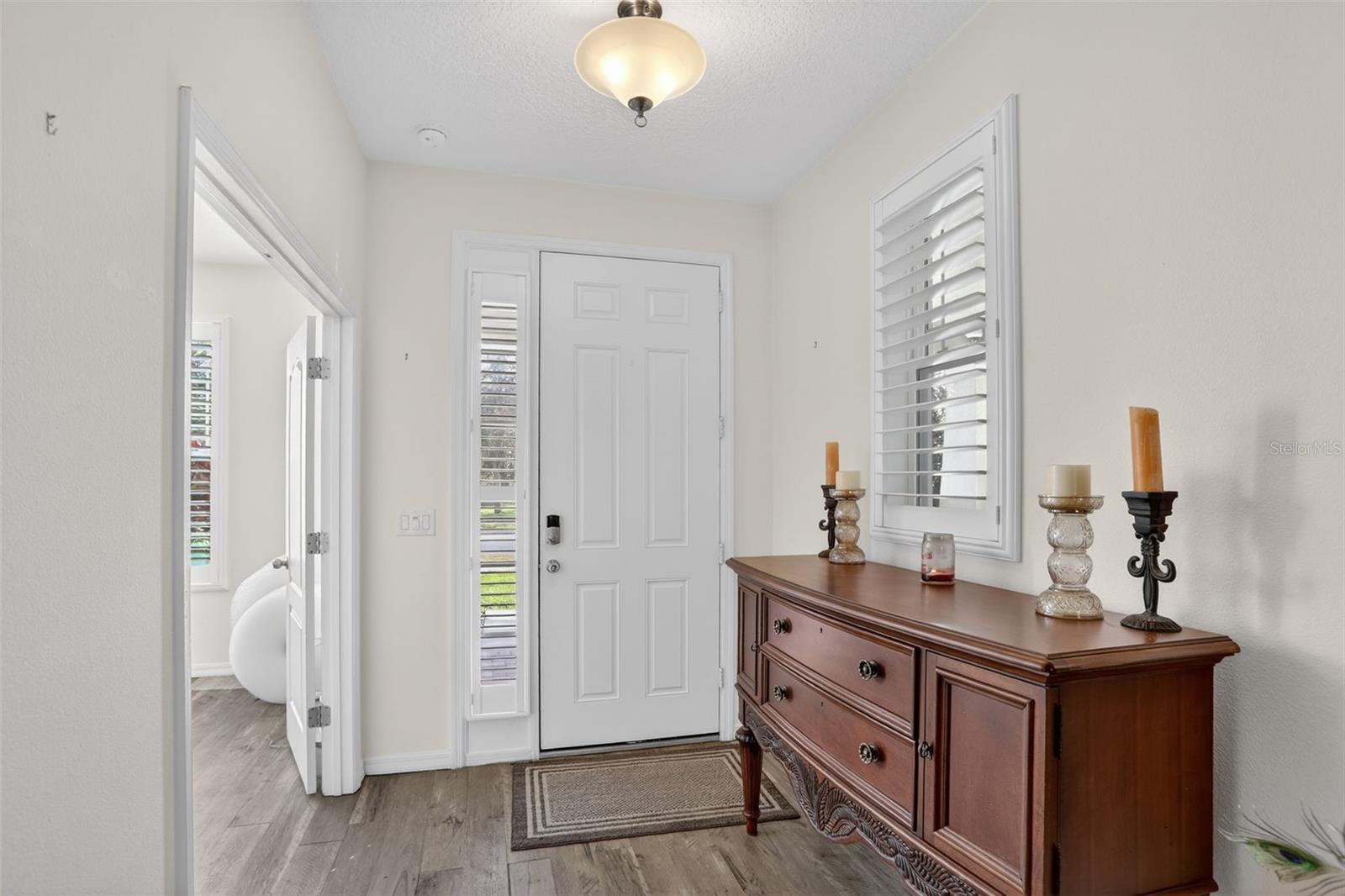 Image 5 of 26 For 4473 Berry Oak Drive