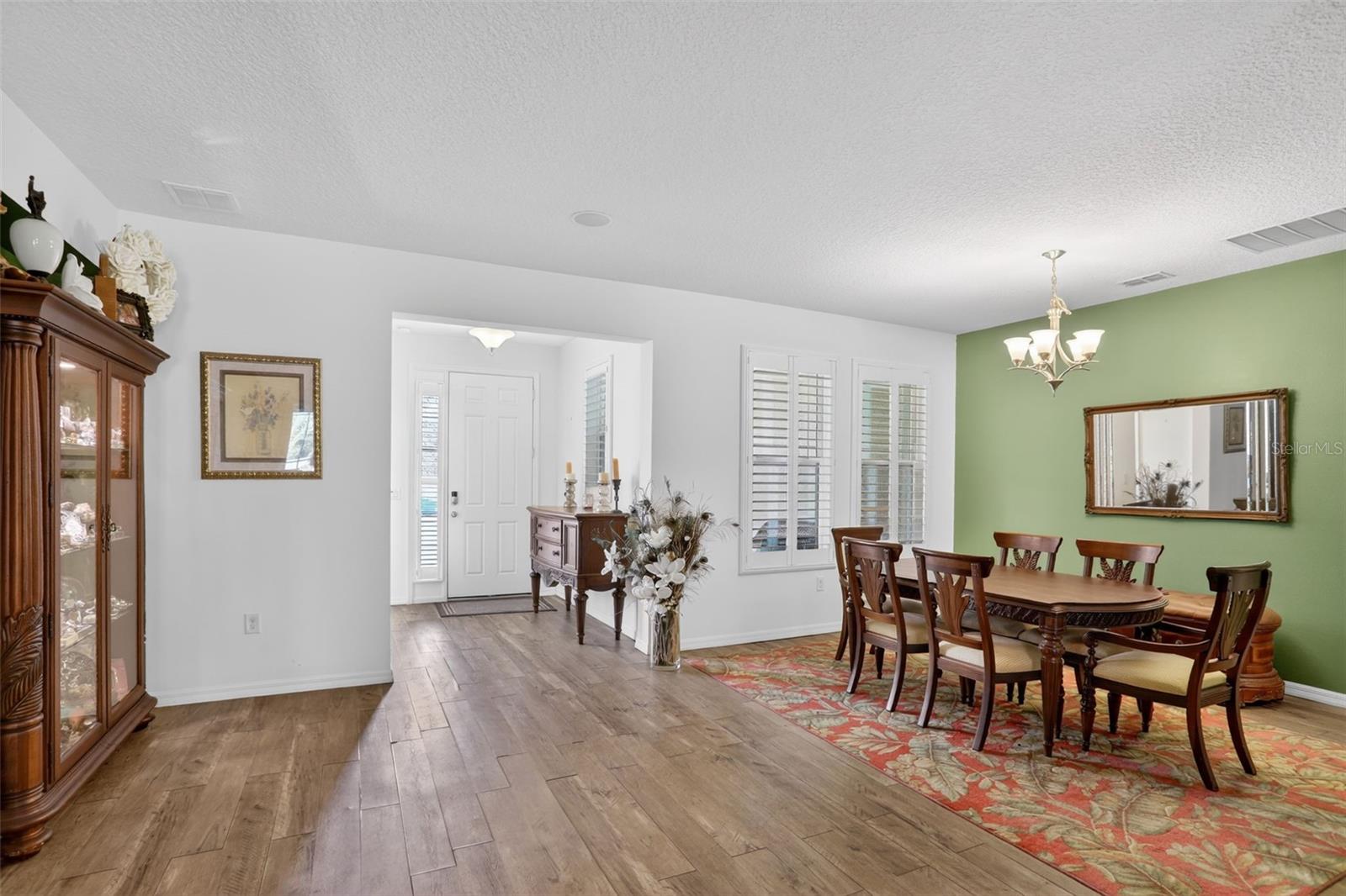 Image 6 of 26 For 4473 Berry Oak Drive