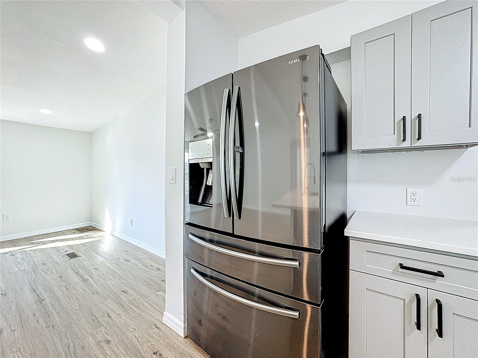 Image 10 of 40 For 16800 Apple Road