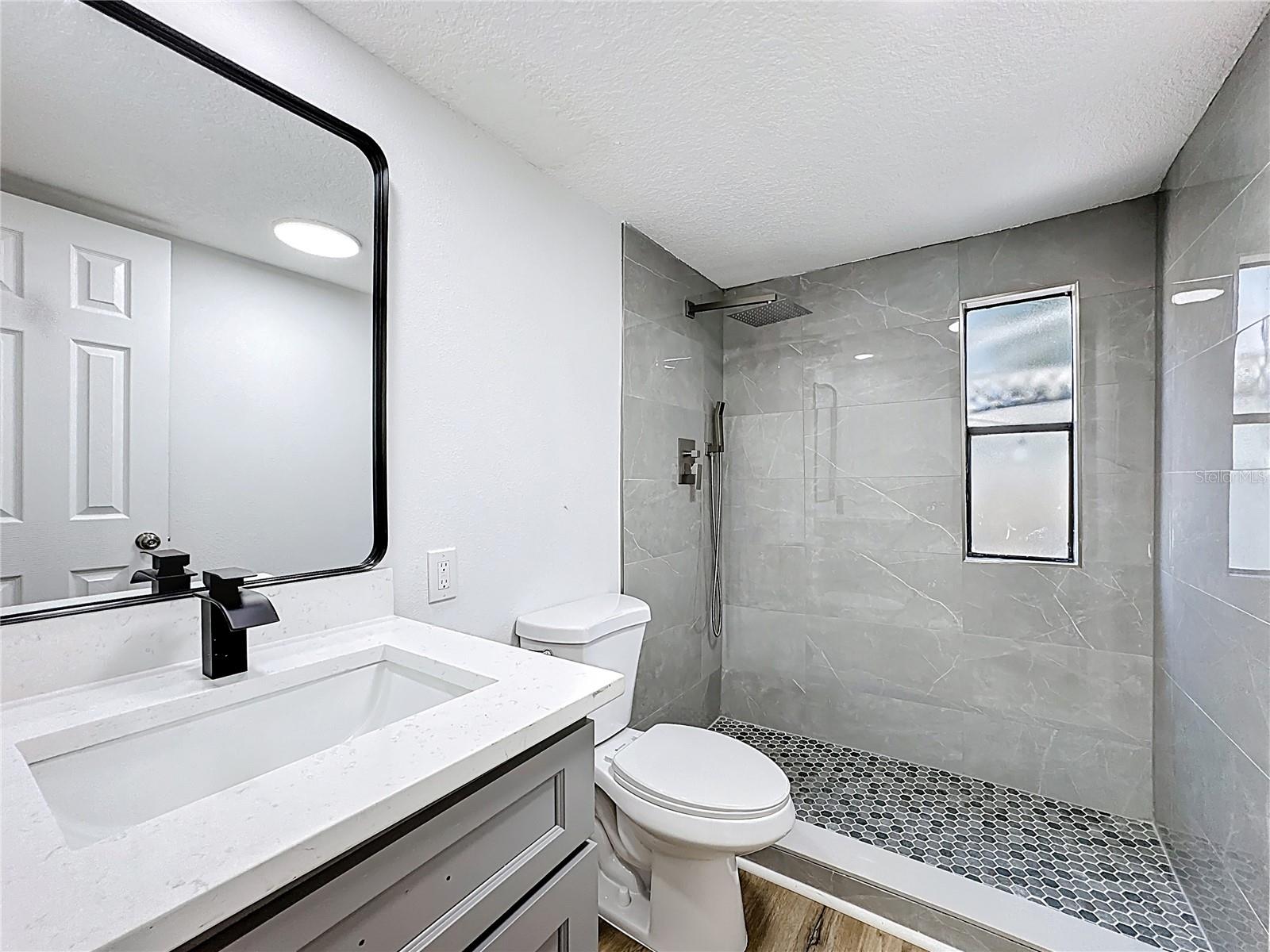 Image 25 of 40 For 16800 Apple Road