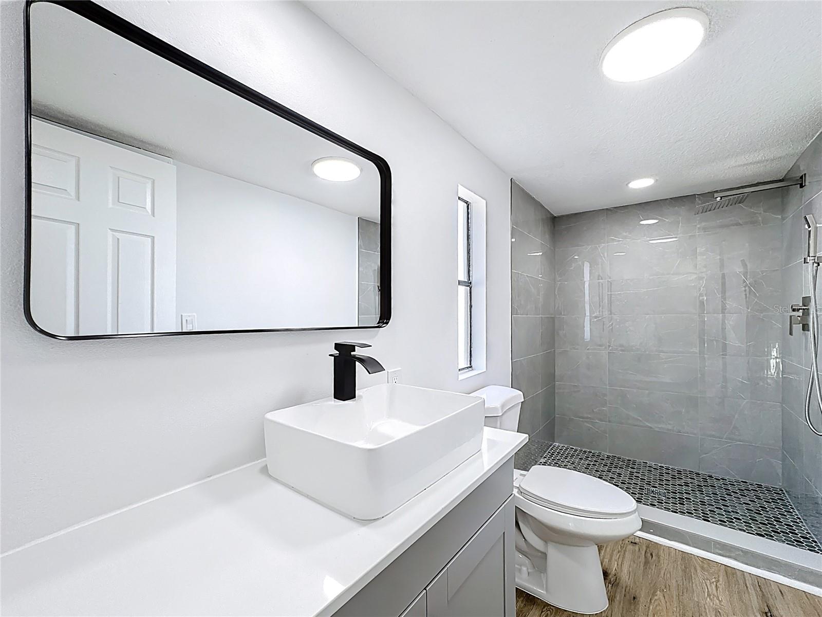 Image 30 of 40 For 16800 Apple Road