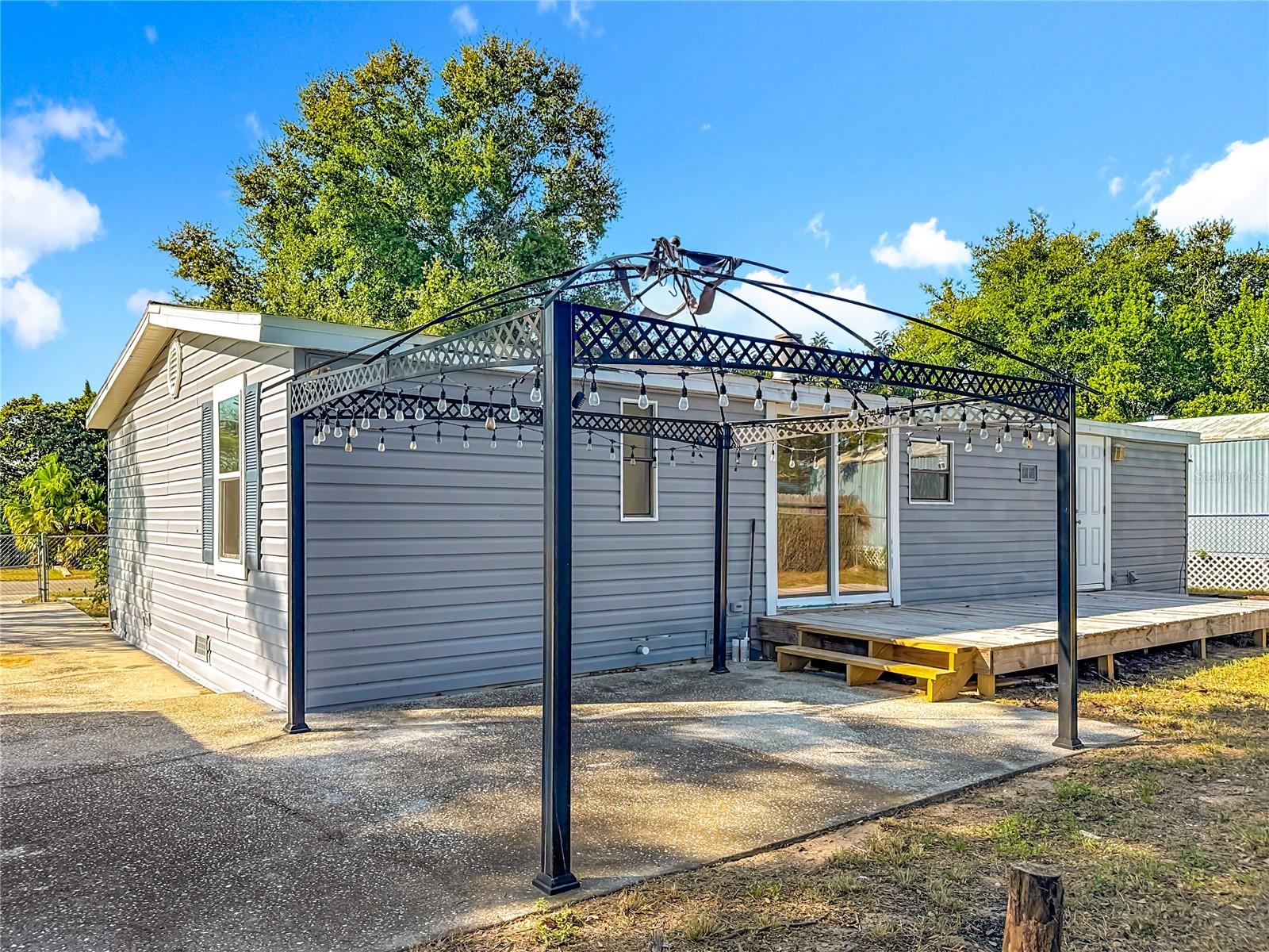 Image 34 of 40 For 16800 Apple Road