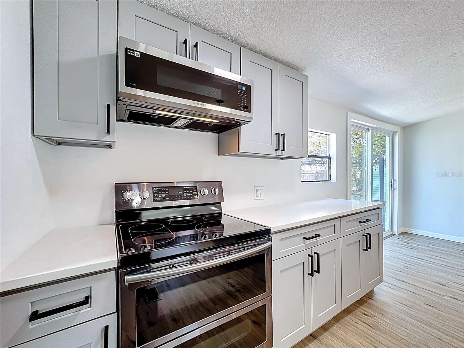 Image 8 of 40 For 16800 Apple Road