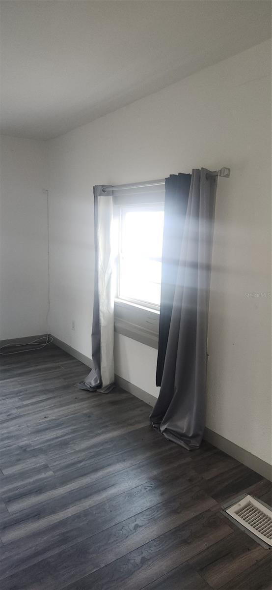 Image 6 of 10 For 1330 Pine Street