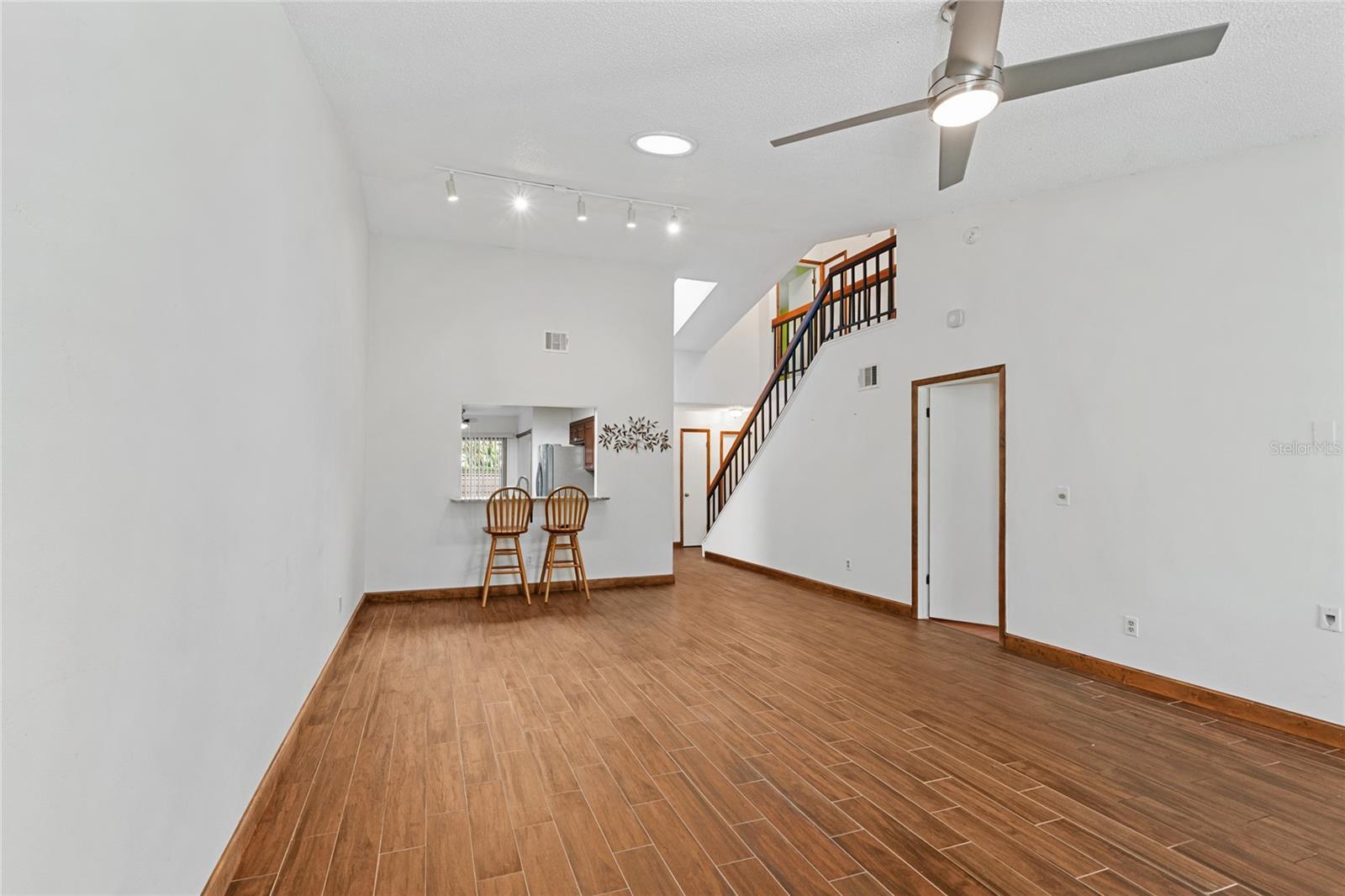 Image 10 of 35 For 388 Newton Place