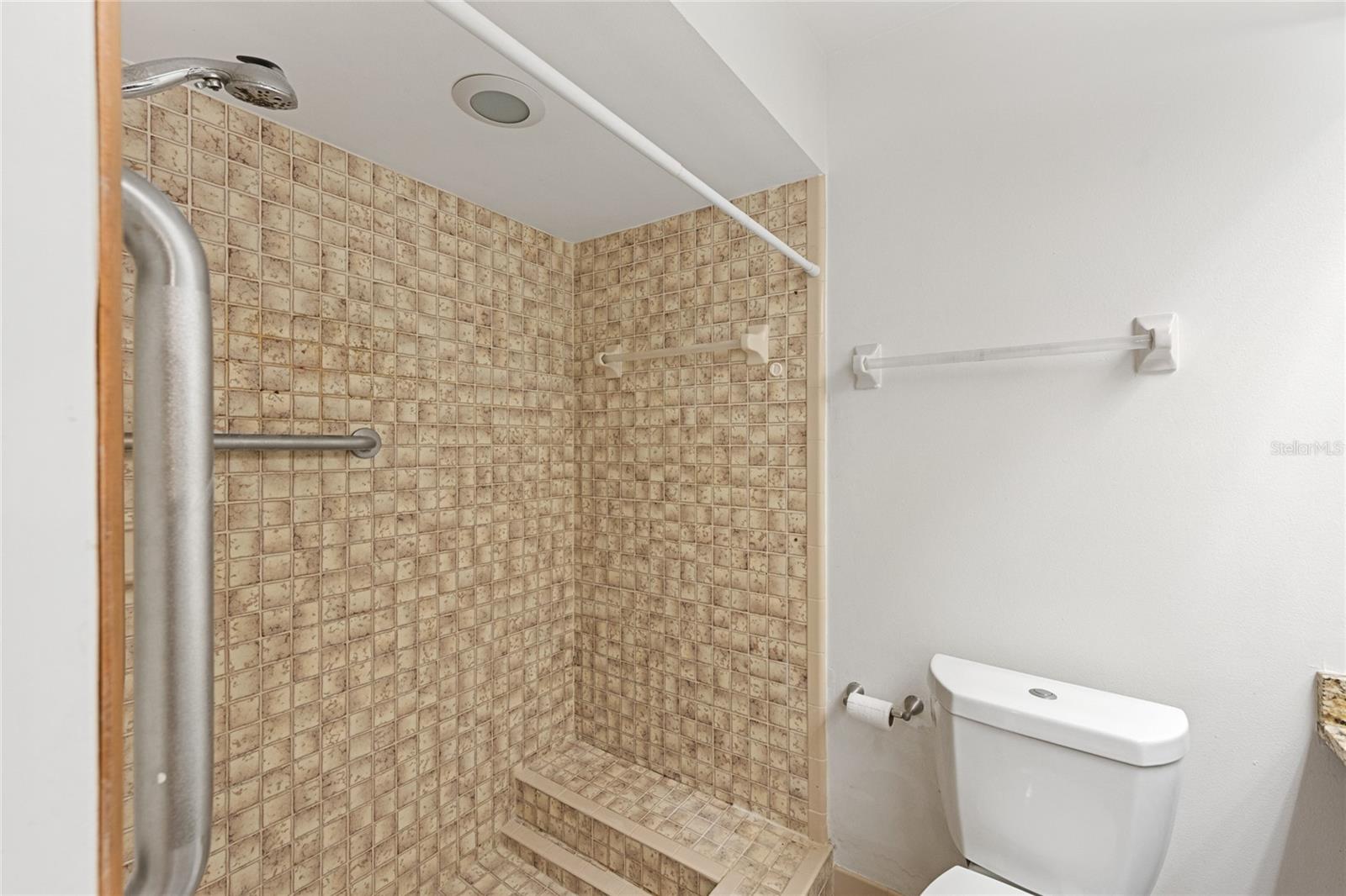 Image 21 of 35 For 388 Newton Place