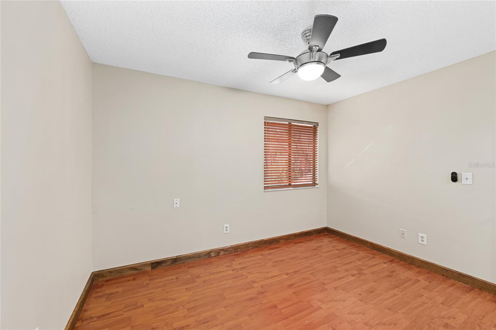 Image 25 of 35 For 388 Newton Place