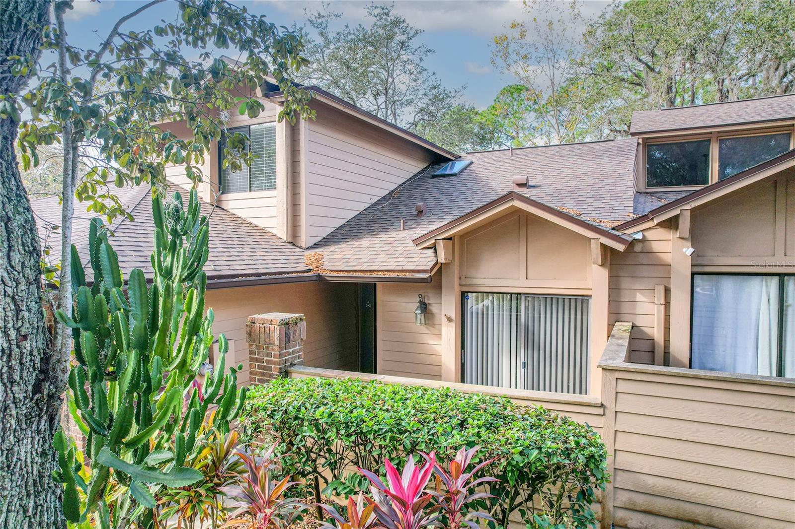 Image 31 of 35 For 388 Newton Place