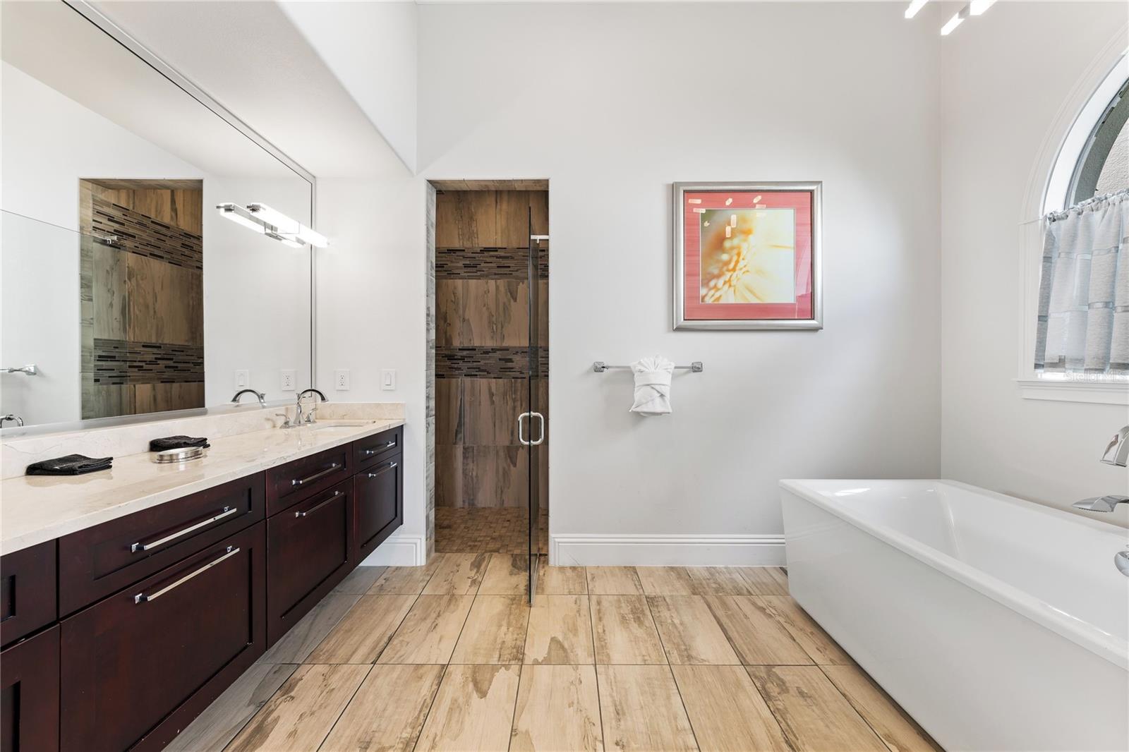 Image 37 of 60 For 460 Muirfield Loop