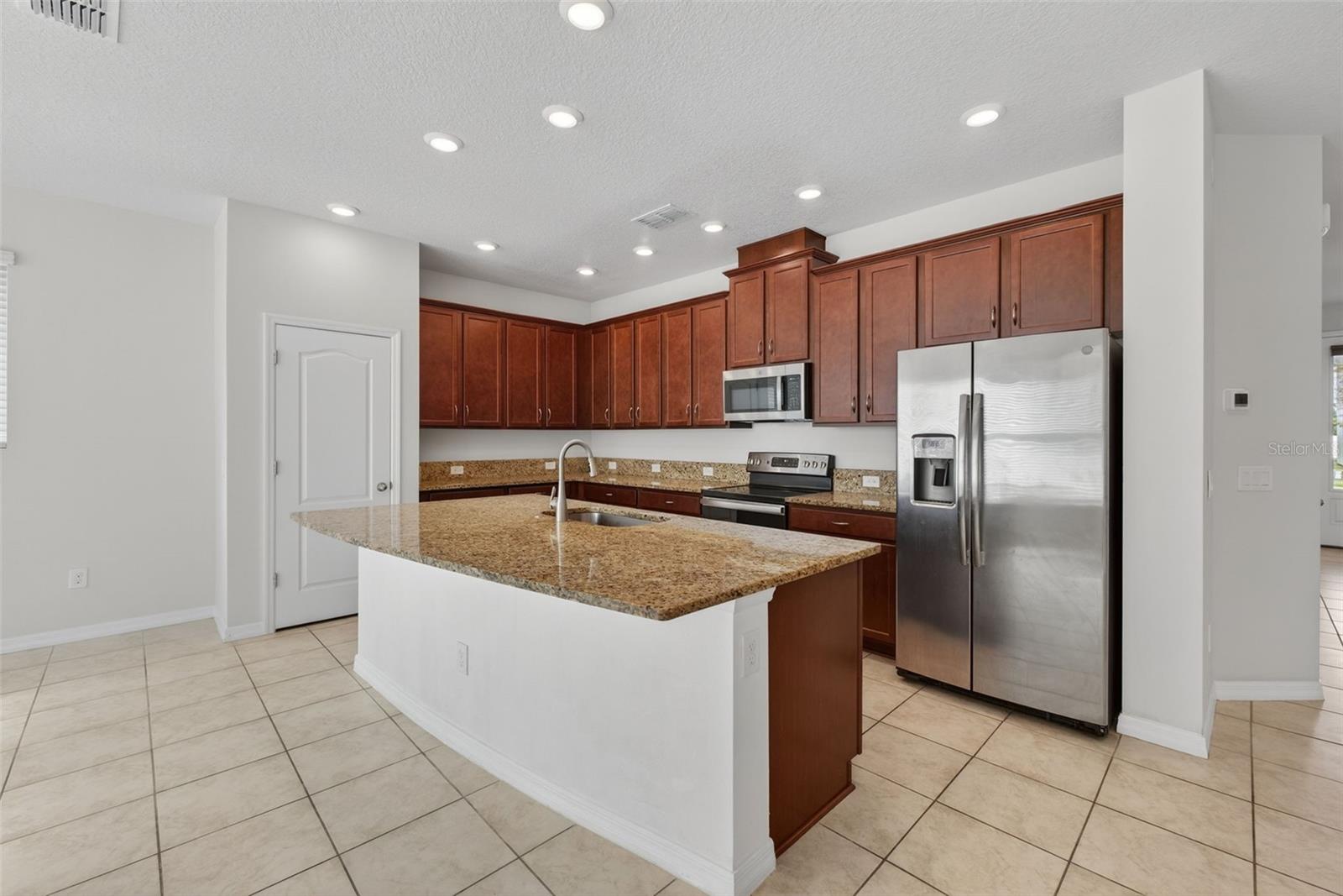 Image 23 of 89 For 4294 Hibiscus Bloom Drive