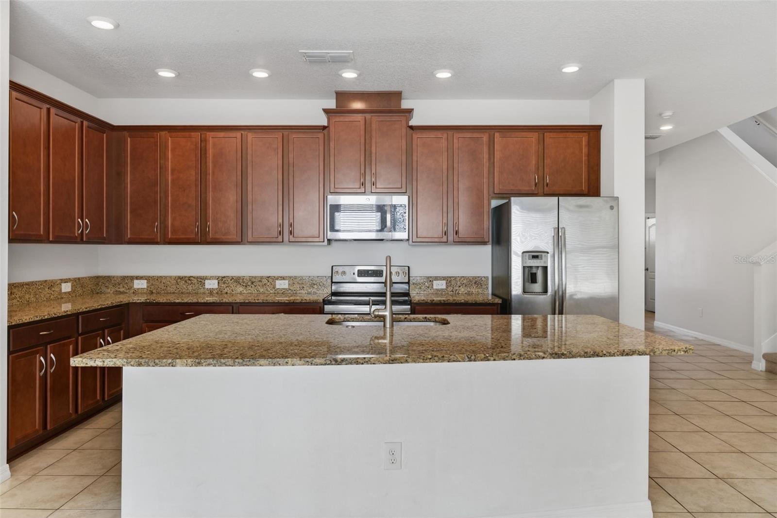 Image 29 of 89 For 4294 Hibiscus Bloom Drive