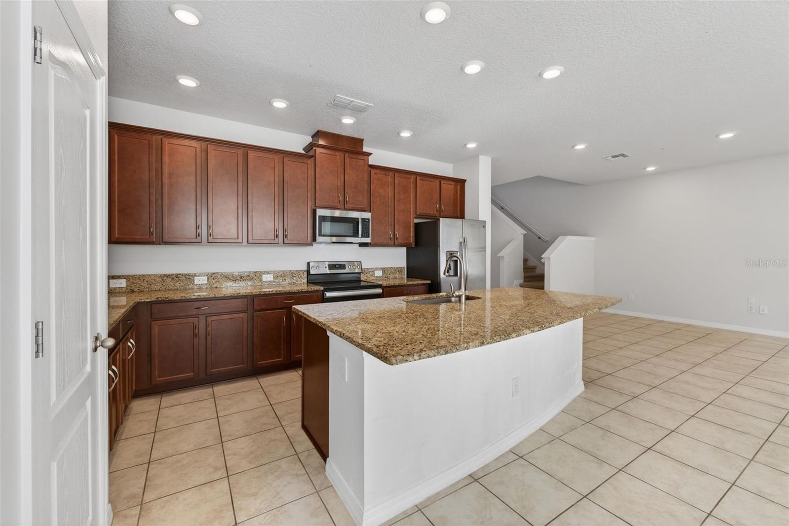 Image 30 of 89 For 4294 Hibiscus Bloom Drive