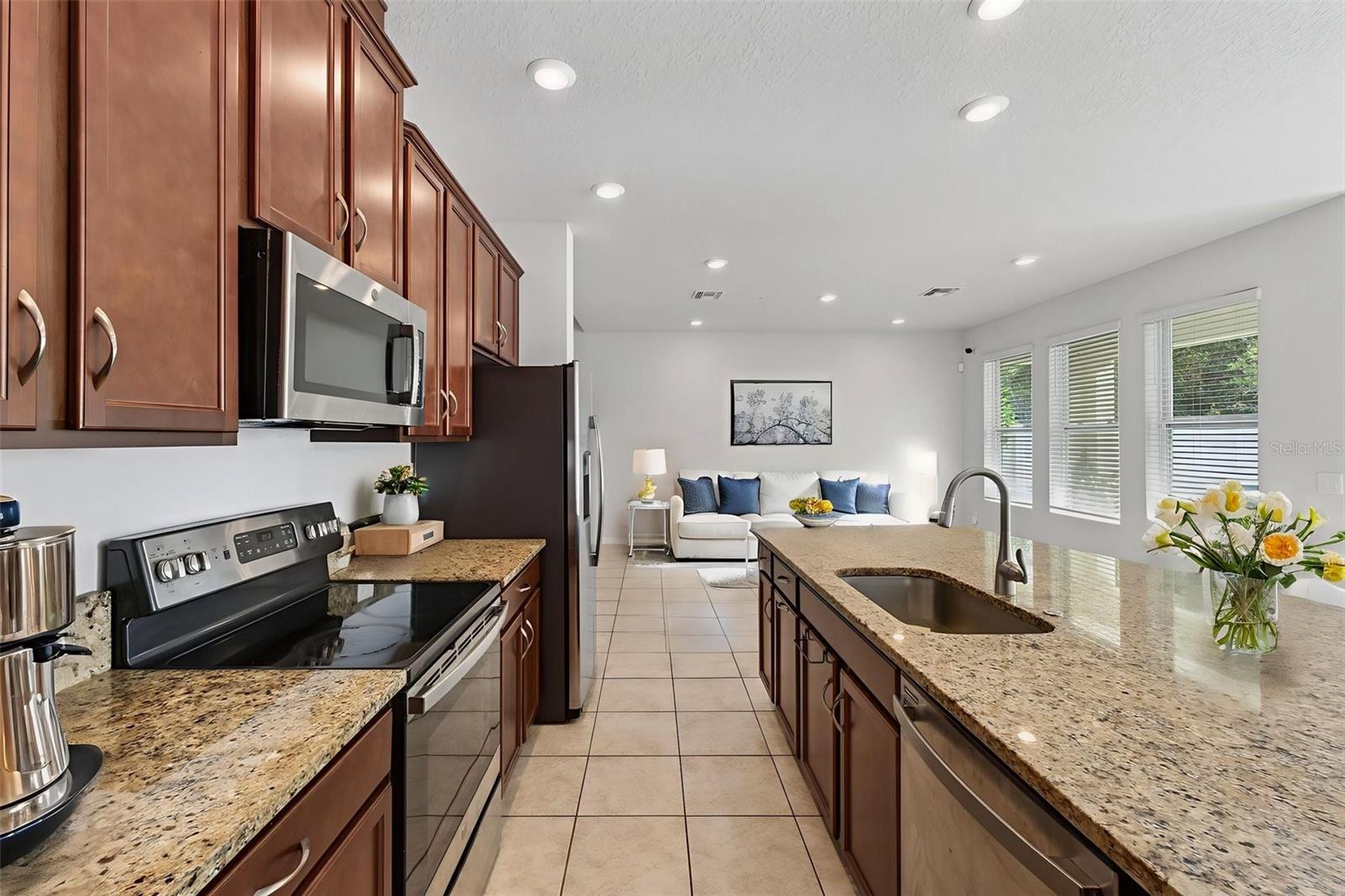 Image 35 of 89 For 4294 Hibiscus Bloom Drive