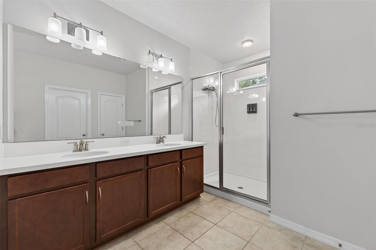 Image 54 of 89 For 4294 Hibiscus Bloom Drive