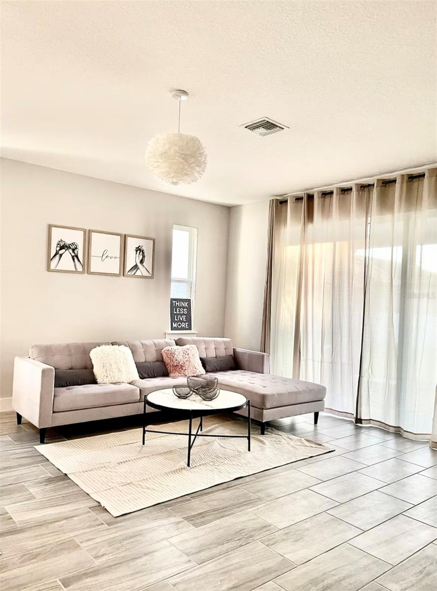 Image 8 of 21 For 1110 Arisha Drive