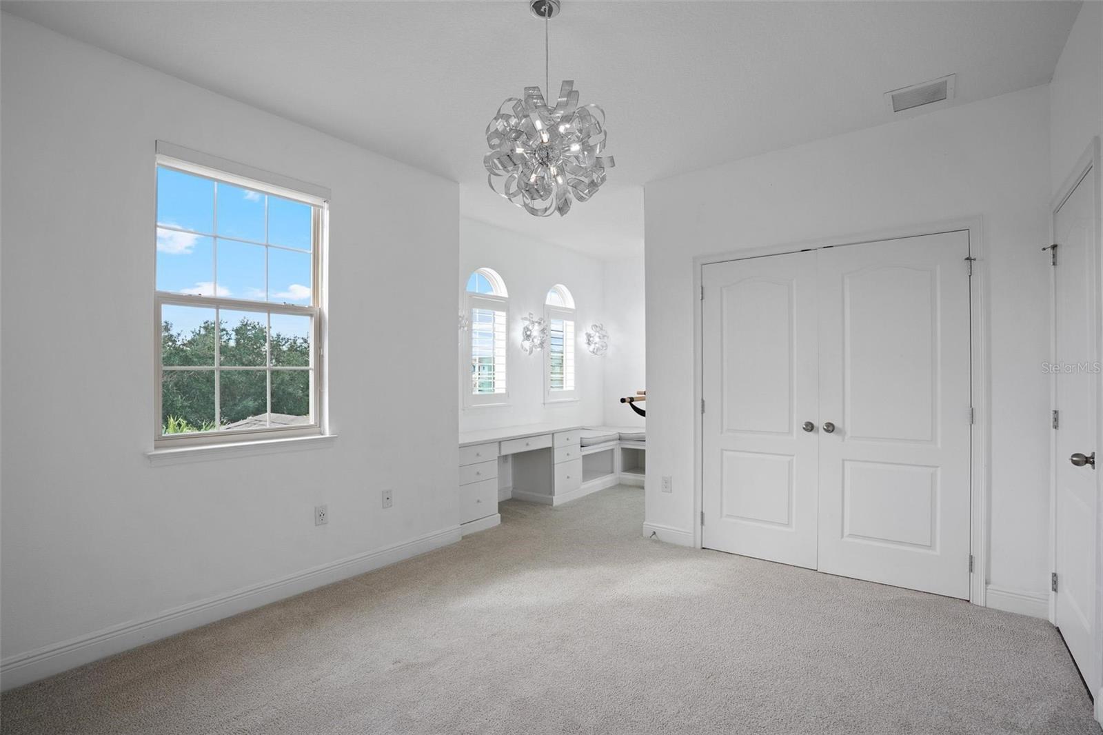 Image 27 of 73 For 12530 Climbing Vine Court