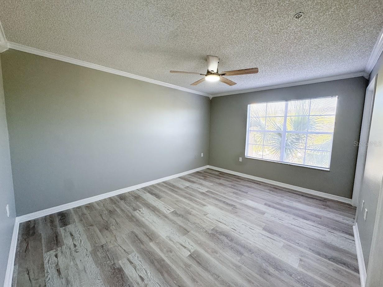 Image 15 of 45 For 1919 Summer Club Drive 309