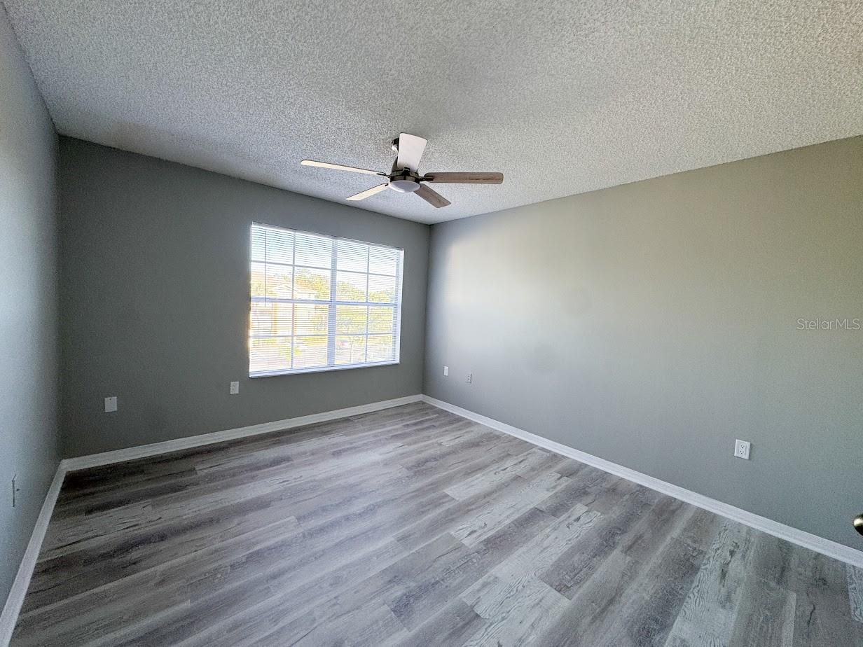 Image 21 of 45 For 1919 Summer Club Drive 309