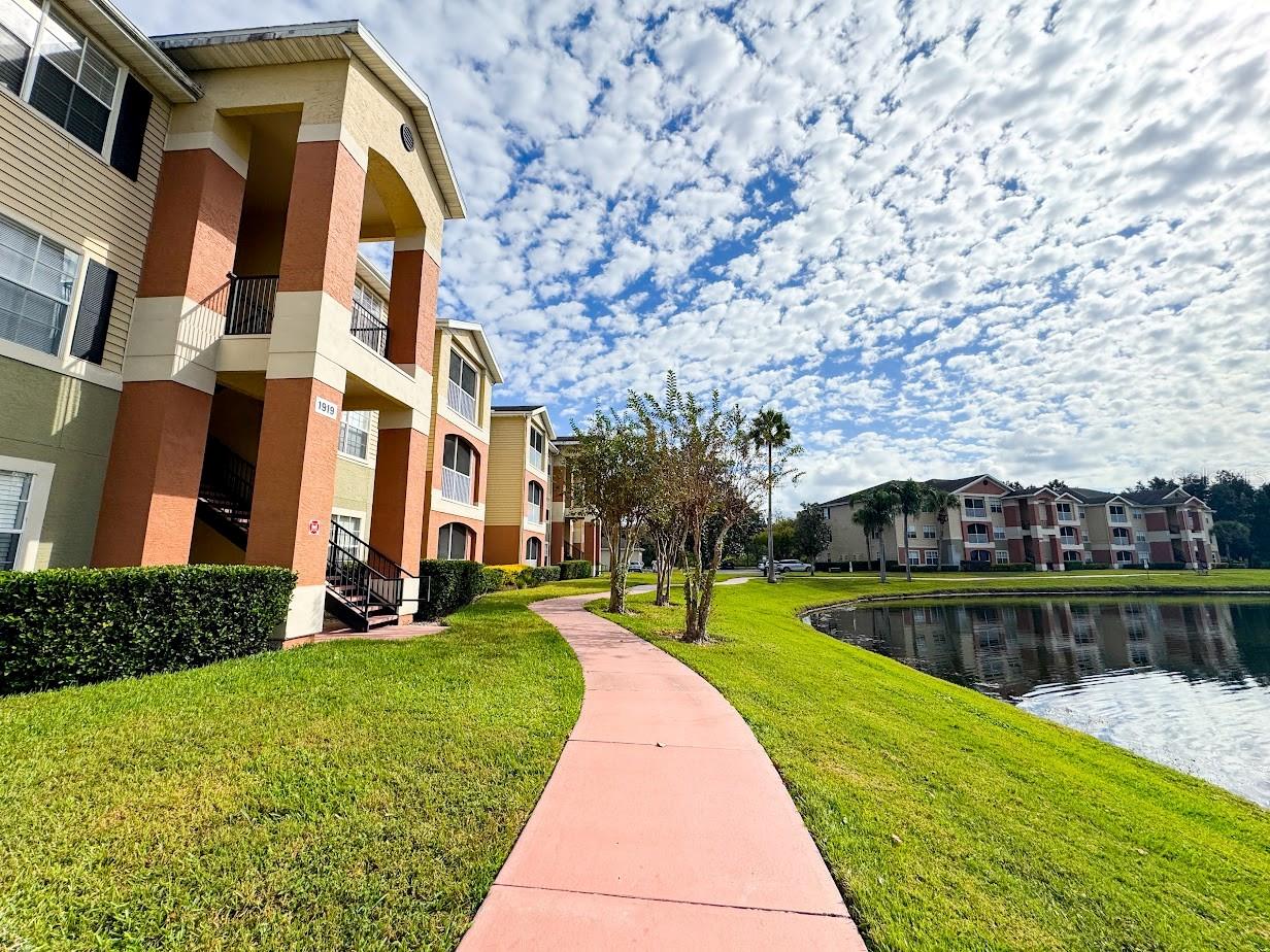 Image 29 of 45 For 1919 Summer Club Drive 309