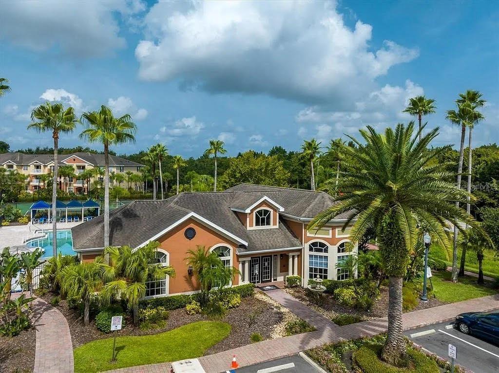 Image 32 of 45 For 1919 Summer Club Drive 309