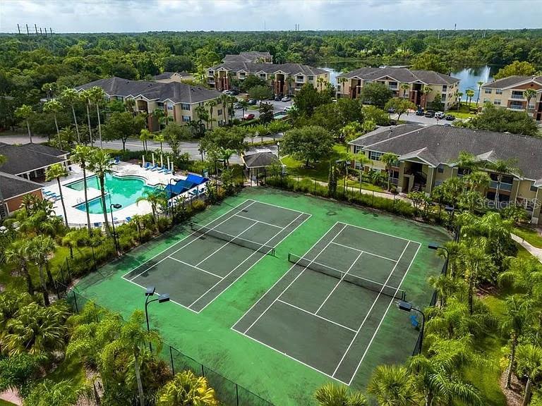 Image 38 of 45 For 1919 Summer Club Drive 309