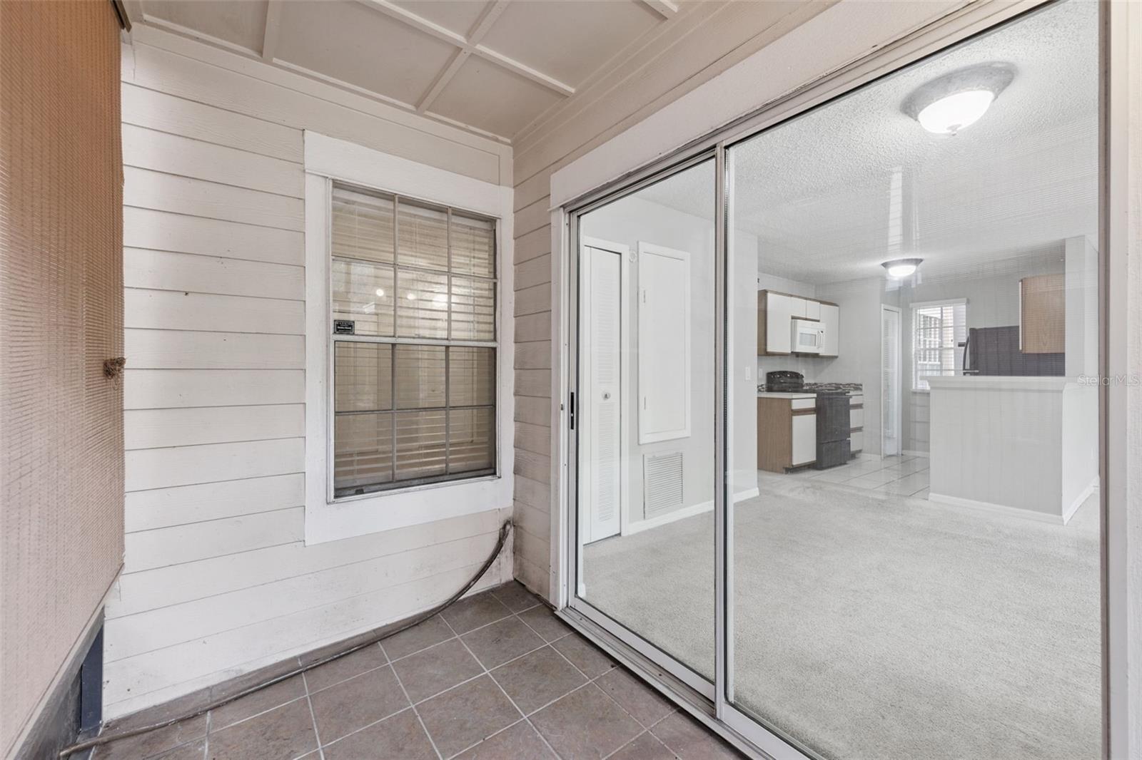 Image 17 of 22 For 610 Colorado Place 49