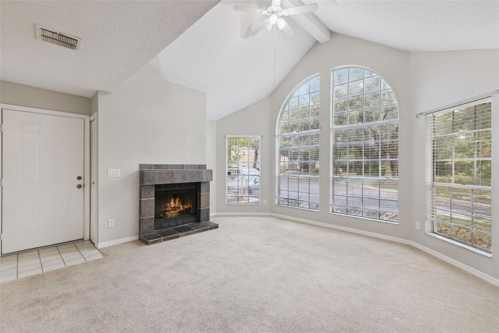 Image 4 of 22 For 610 Colorado Place 49