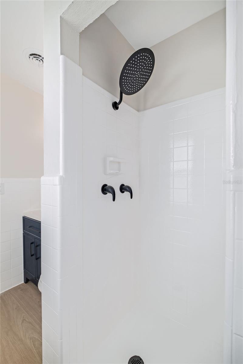 Image 10 of 15 For 5833 Holmes Drive