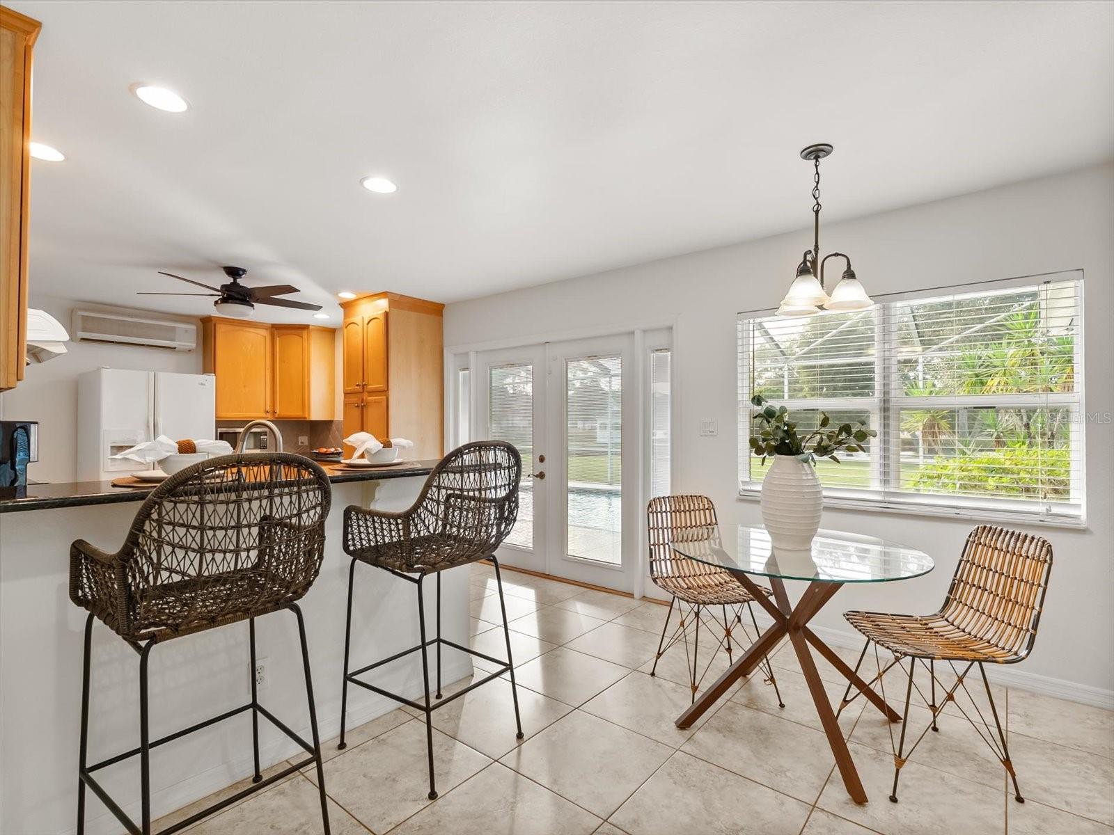 Image 10 of 45 For 300 Sweetwater Bay Court