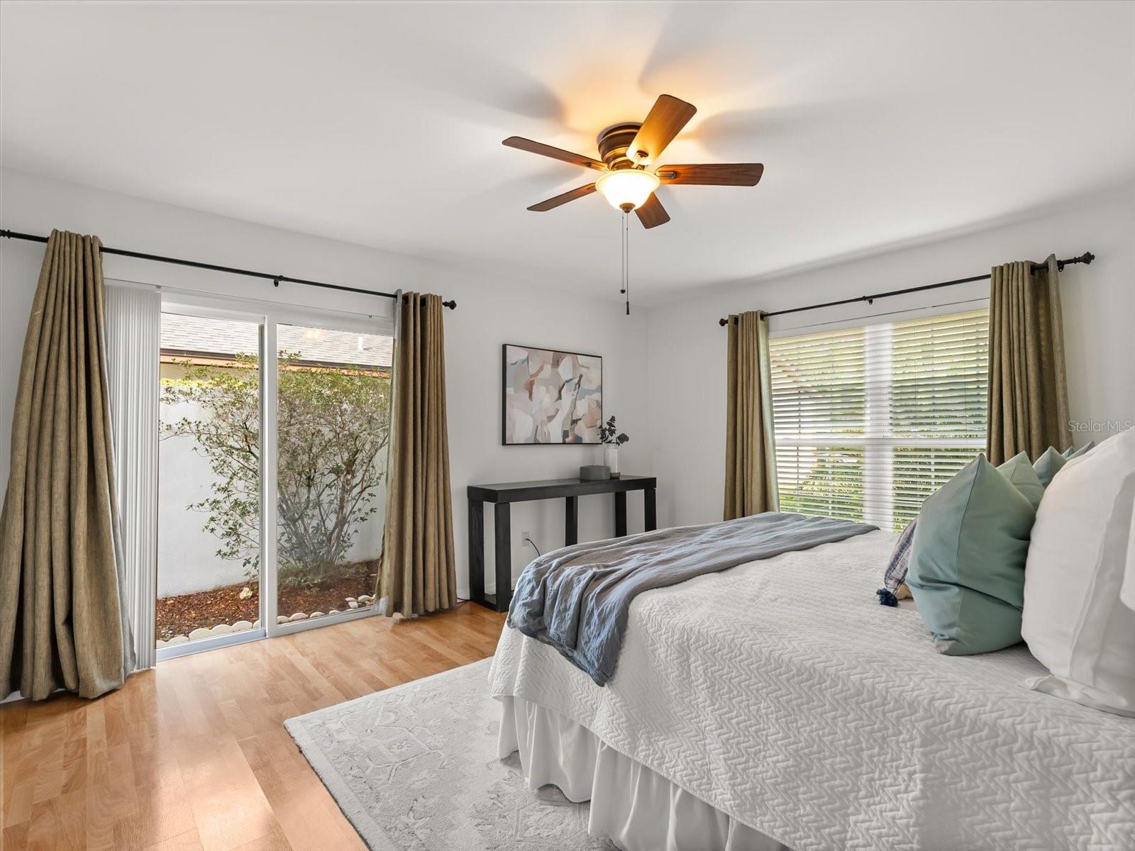 Image 22 of 45 For 300 Sweetwater Bay Court