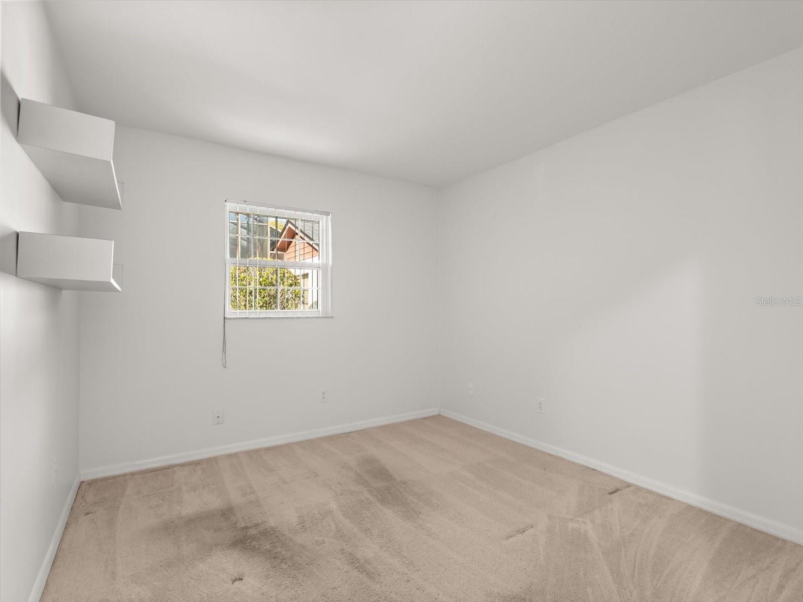 Image 31 of 45 For 300 Sweetwater Bay Court