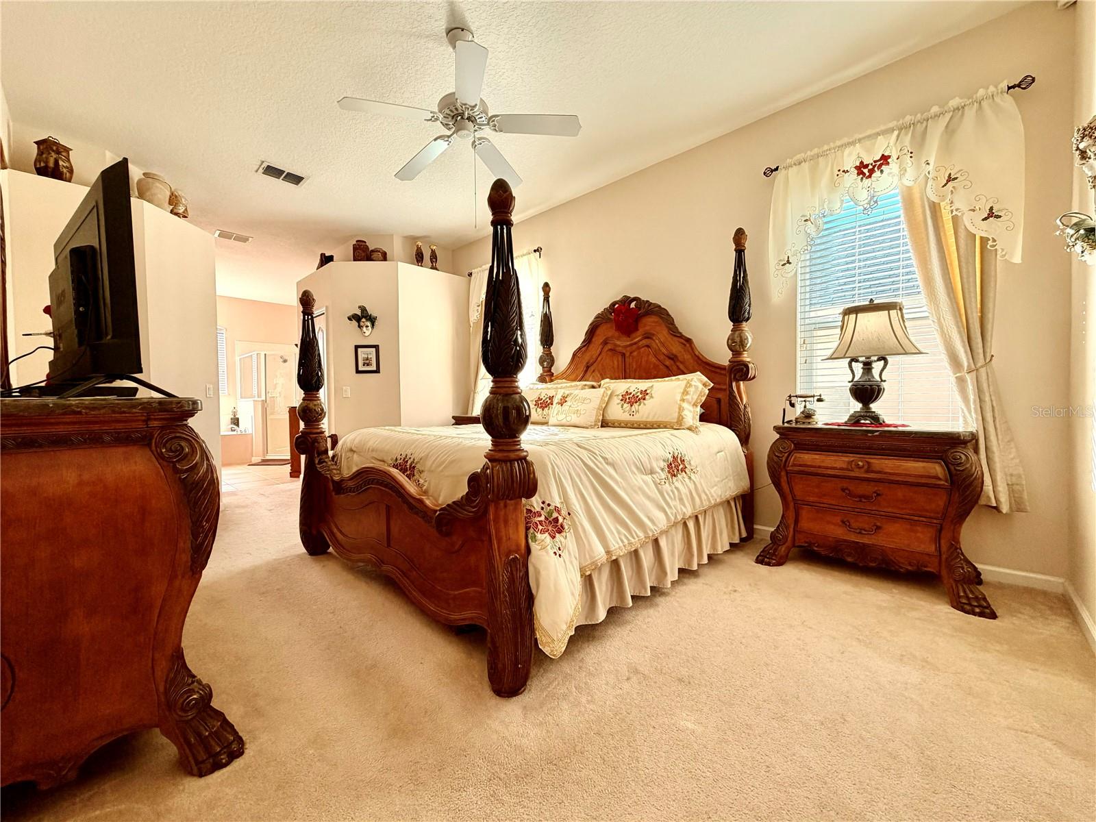 Image 25 of 48 For 838 Huntingdale Court