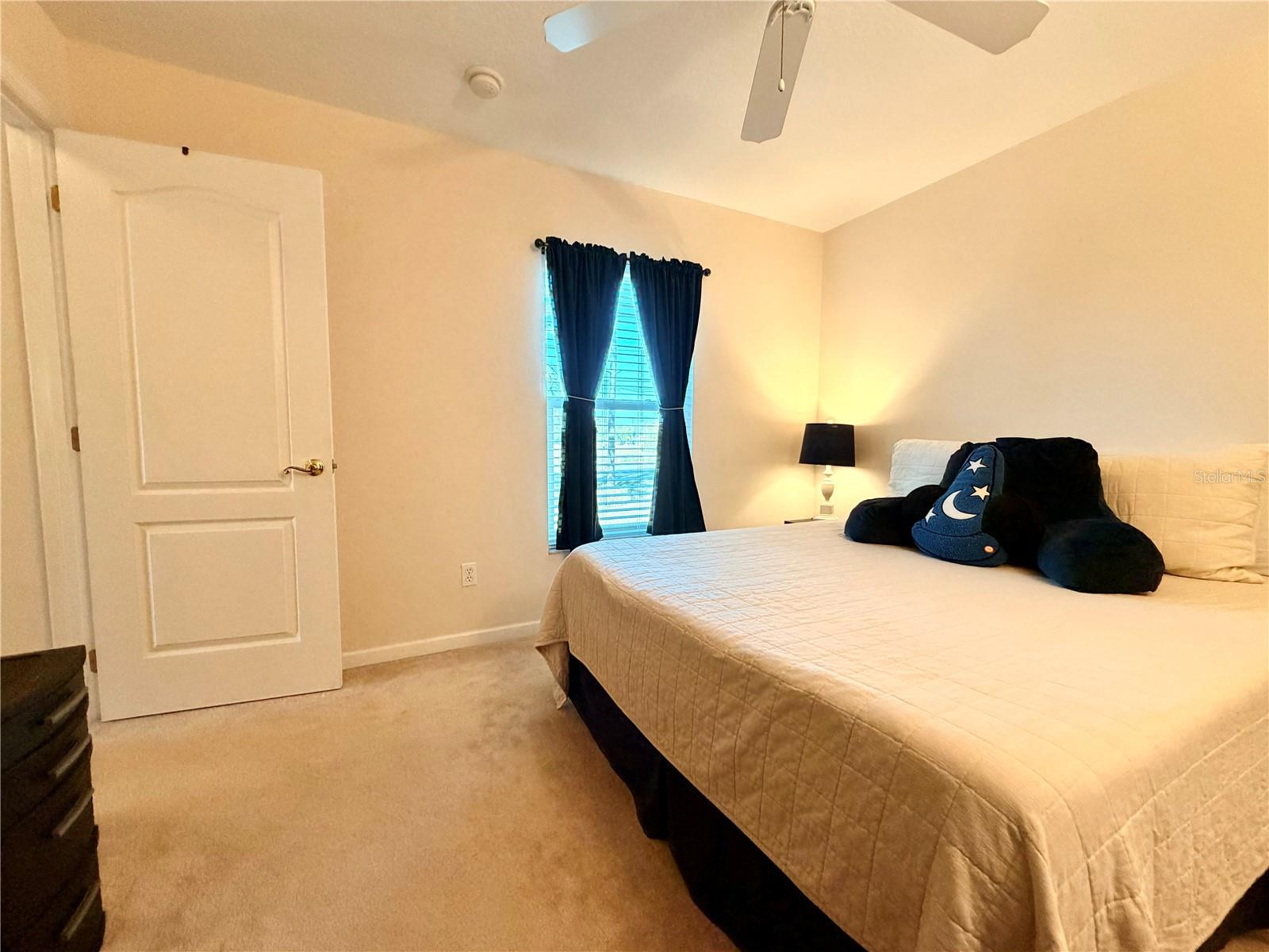 Image 37 of 48 For 838 Huntingdale Court