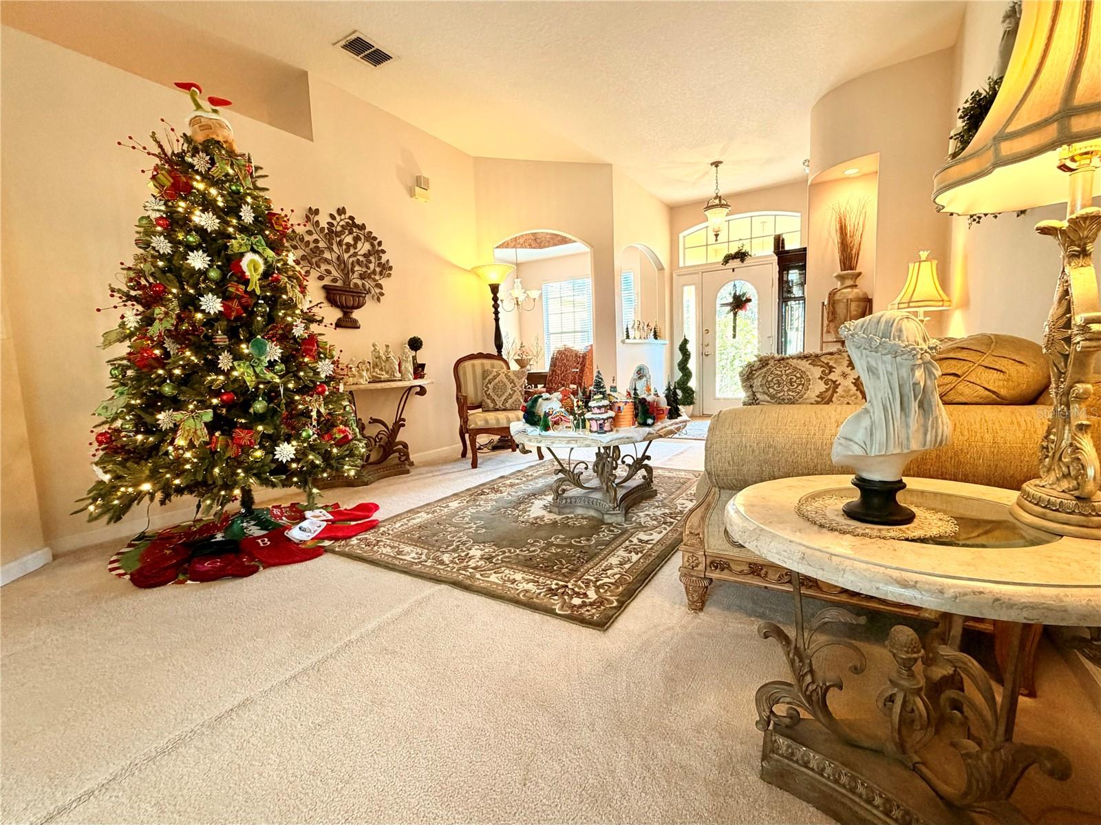 Image 6 of 48 For 838 Huntingdale Court