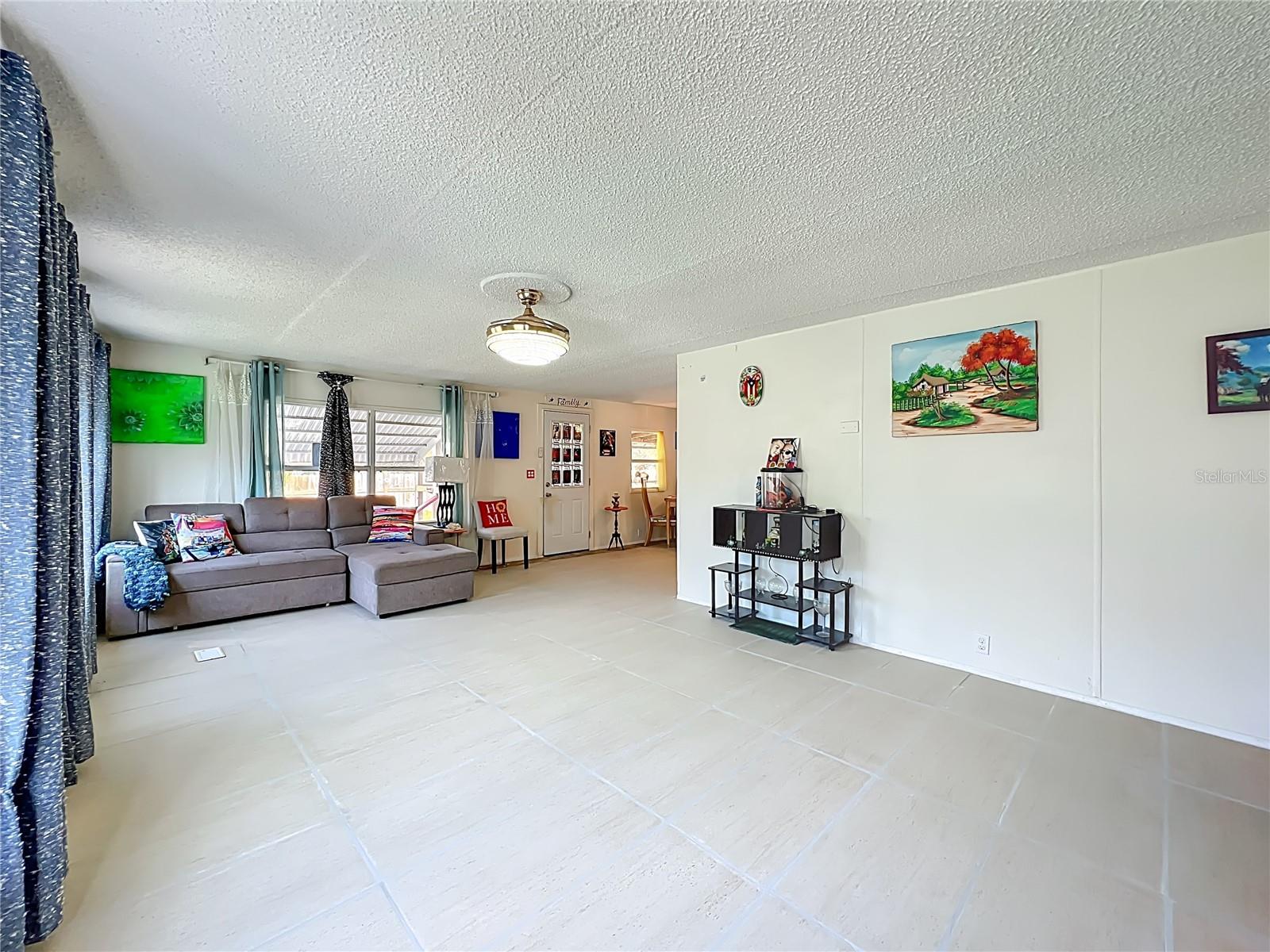 Image 22 of 53 For 19 Annette Drive