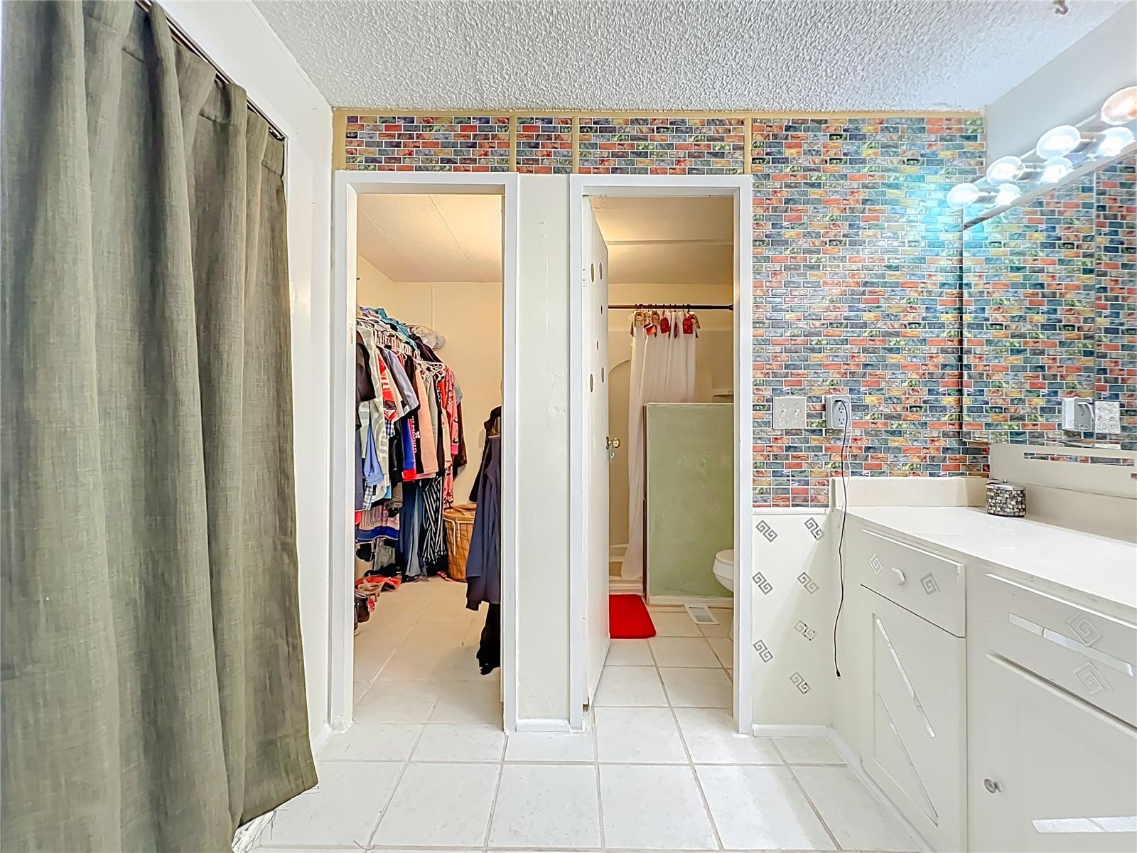 Image 30 of 53 For 19 Annette Drive