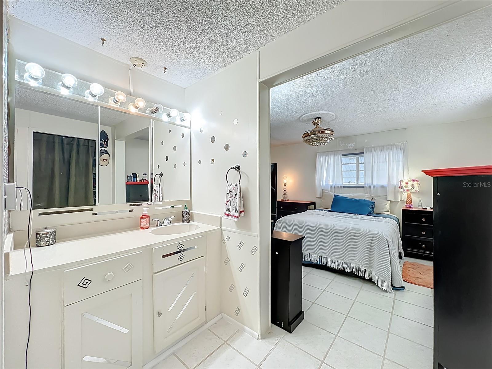 Image 33 of 53 For 19 Annette Drive