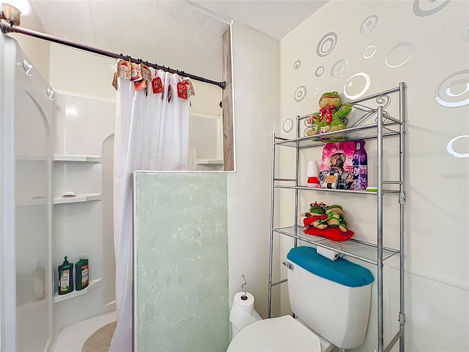 Image 34 of 53 For 19 Annette Drive