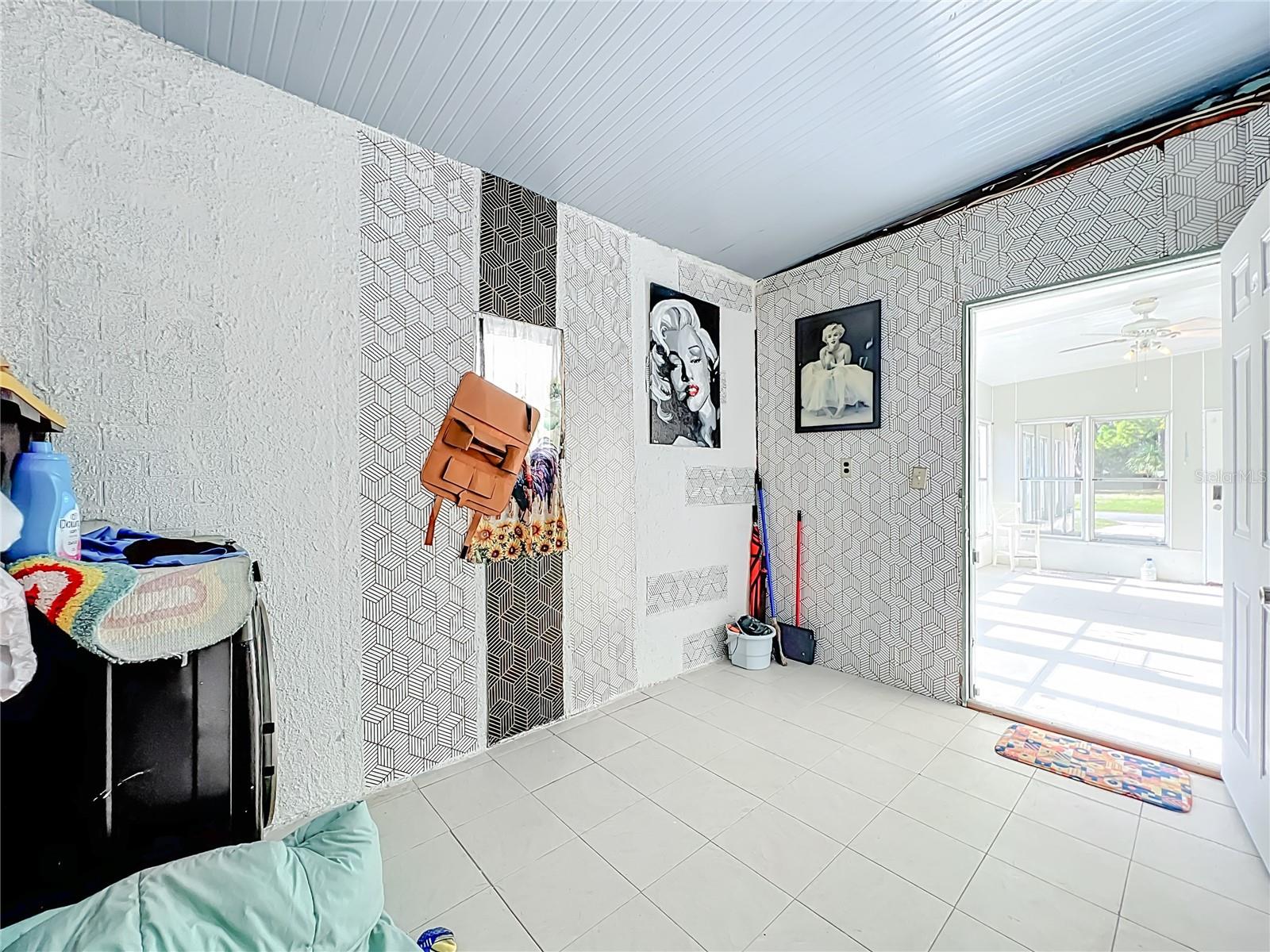 Image 37 of 53 For 19 Annette Drive