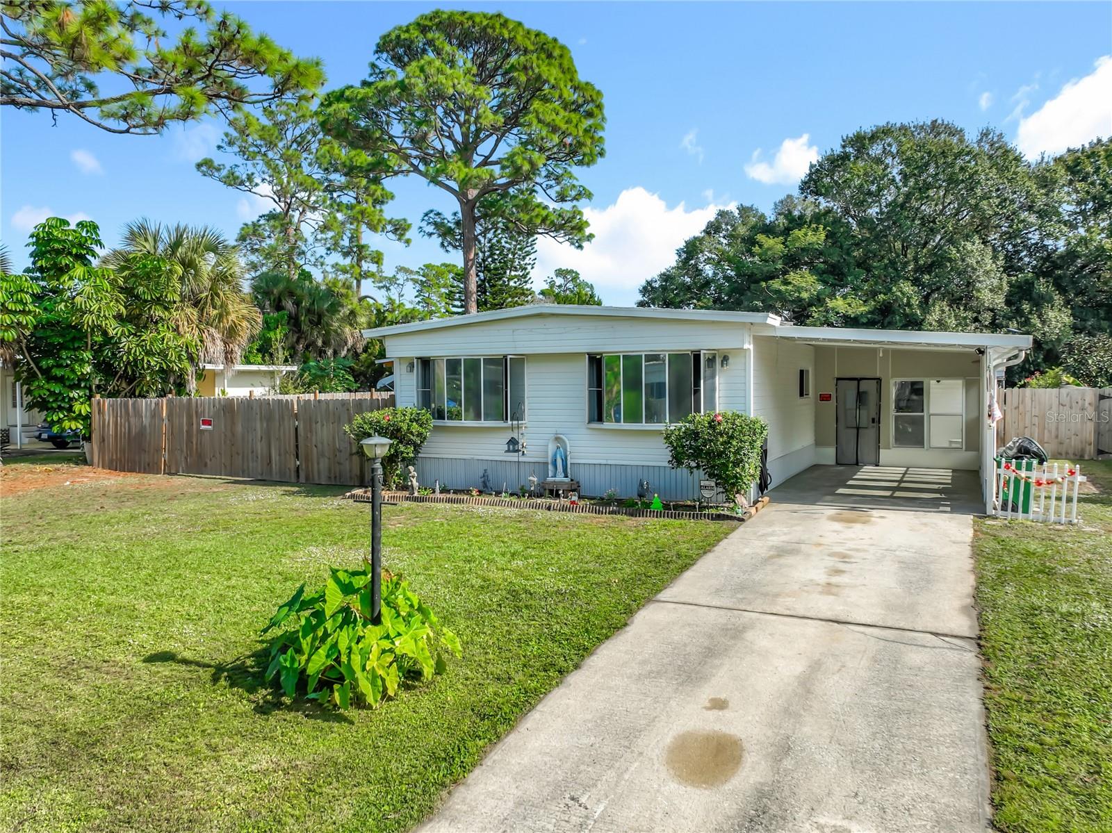 Image 7 of 53 For 19 Annette Drive