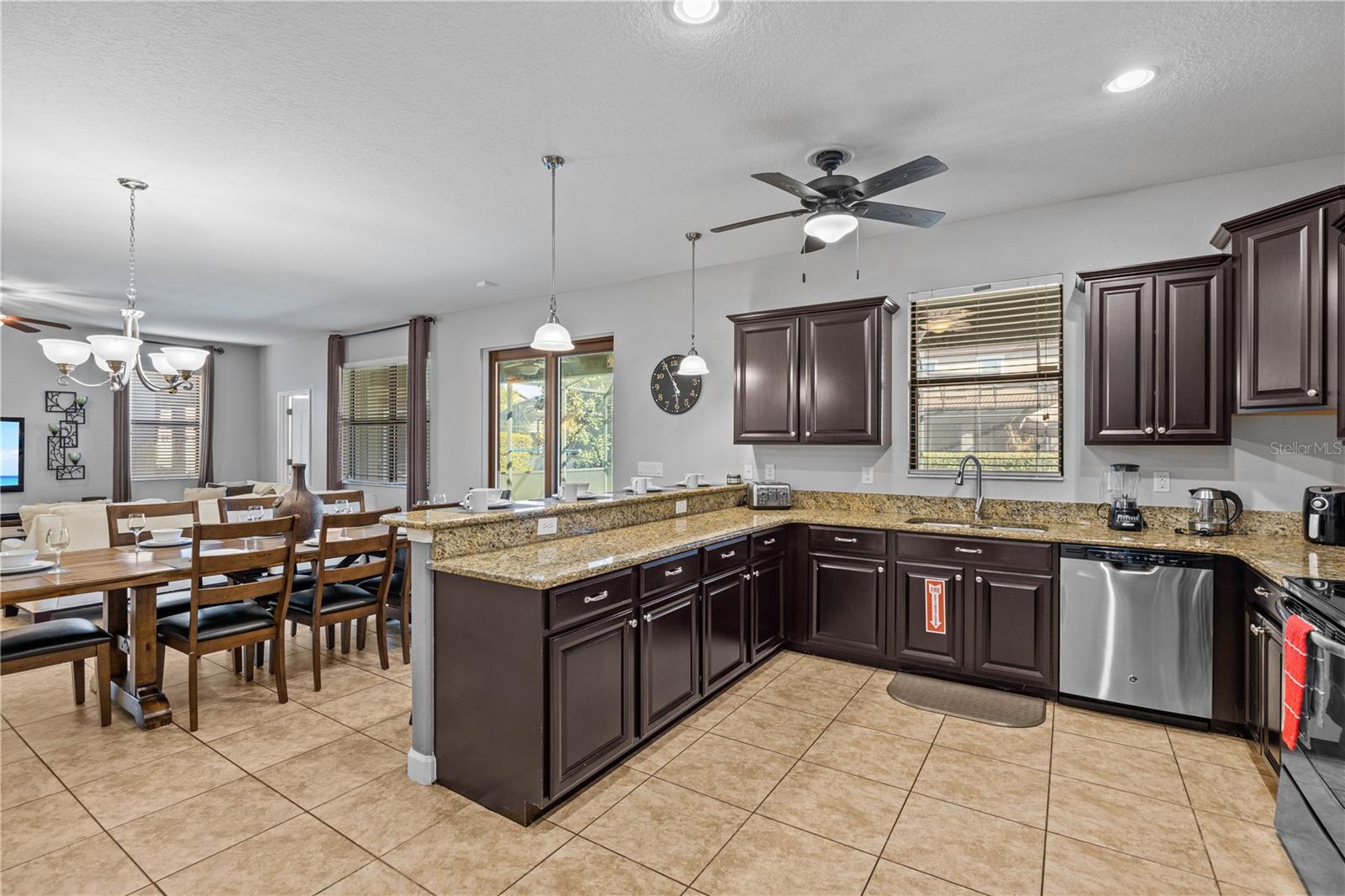 Image 10 of 54 For 9117 El Caro Lane